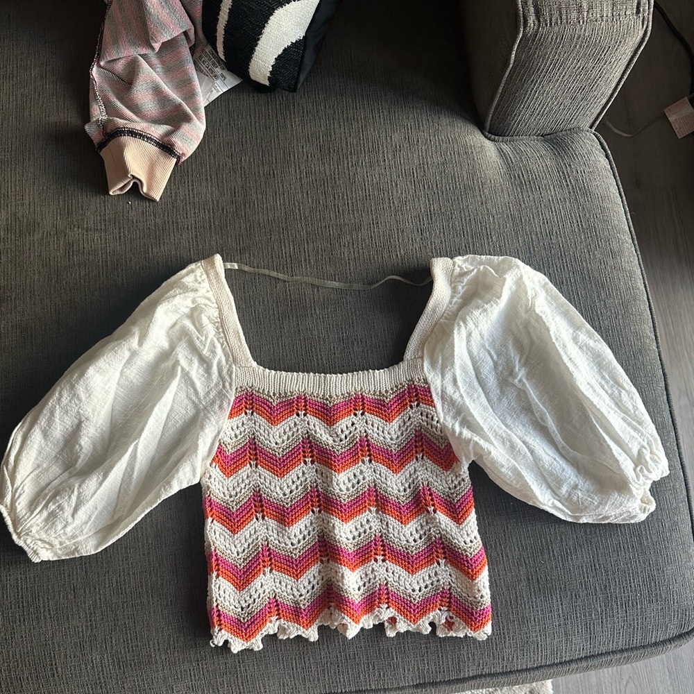 NWT White and Pink Smocked Puff Sleeve Knit Chevron Boutique Blouse